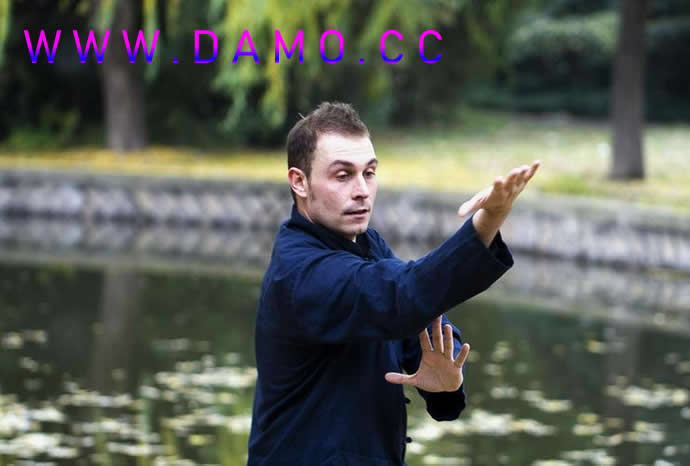 �׽